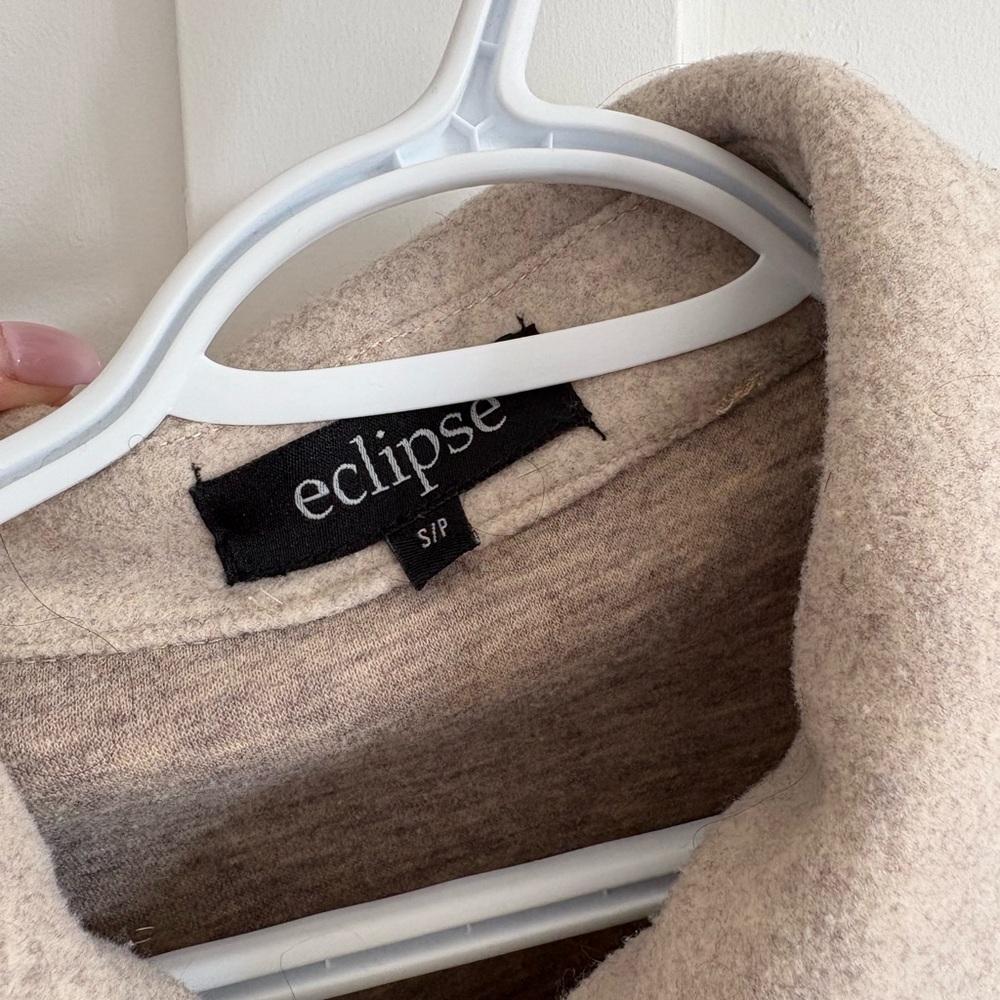 Eclipse Beige Shacket - Picture 2 of 2